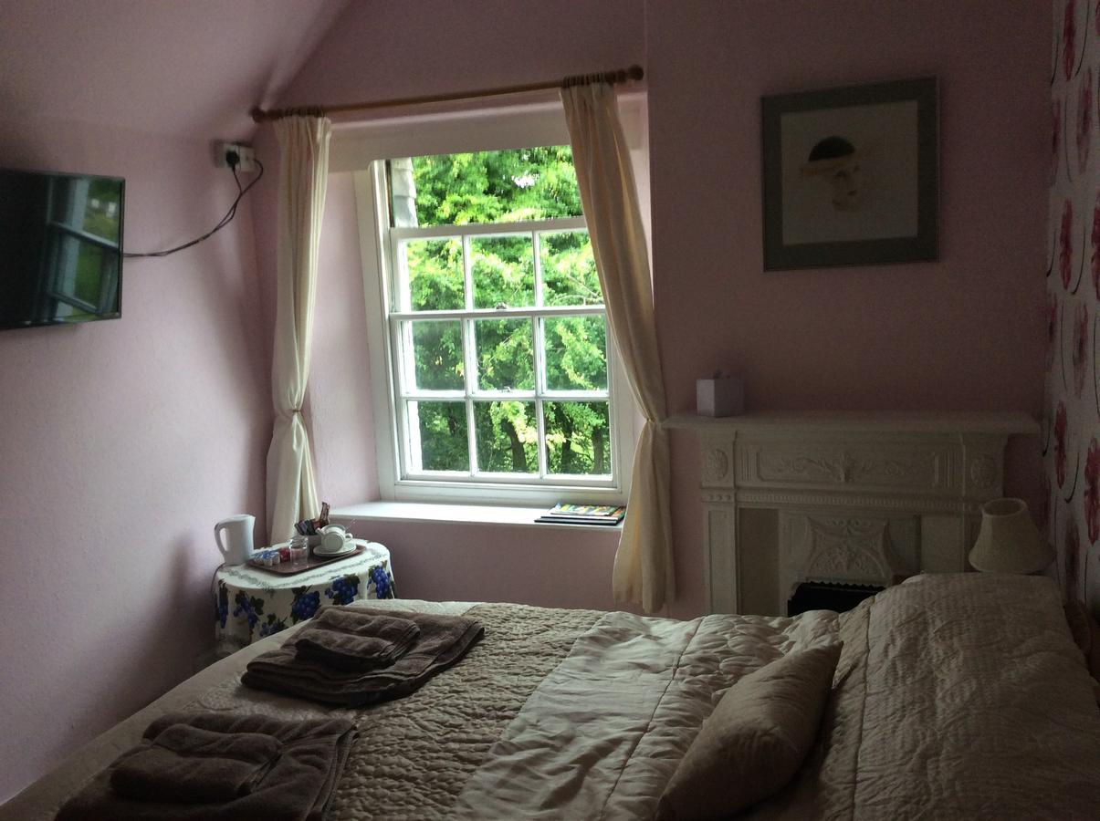 The Forest Inn Dartmoor Йелвертон Экстерьер фото