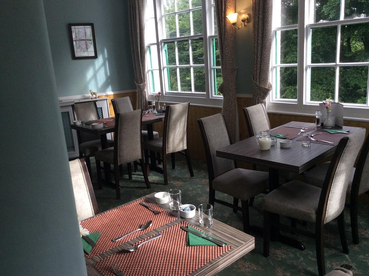 The Forest Inn Dartmoor Йелвертон Экстерьер фото